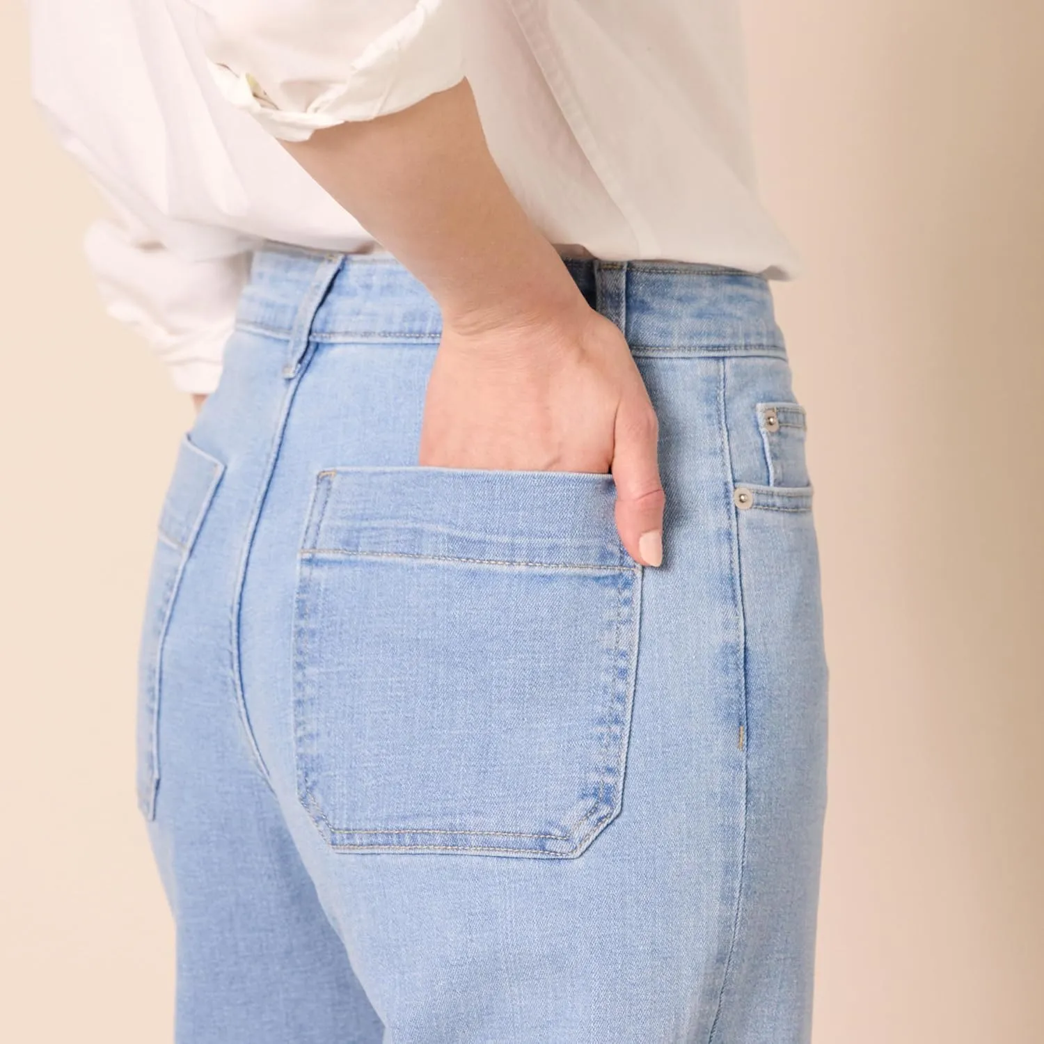 Amazon Essentials Women's High-Rise Regular-Fit Ankle-Length Wide-Leg Jean